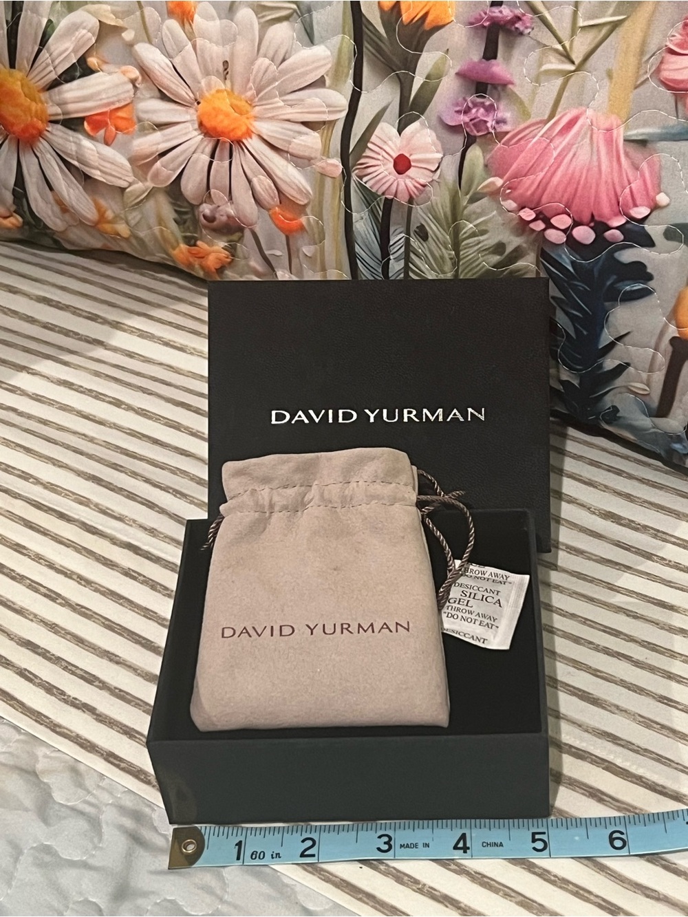 David Yurman Gift Box with Drawstring  Pouch - Picture 2 of 2